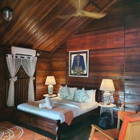 Melina Beach Resort Kampung Genting Exterior foto