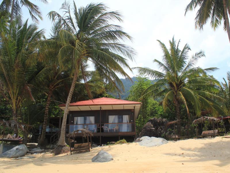 Melina Beach Resort Kampung Genting Exterior foto