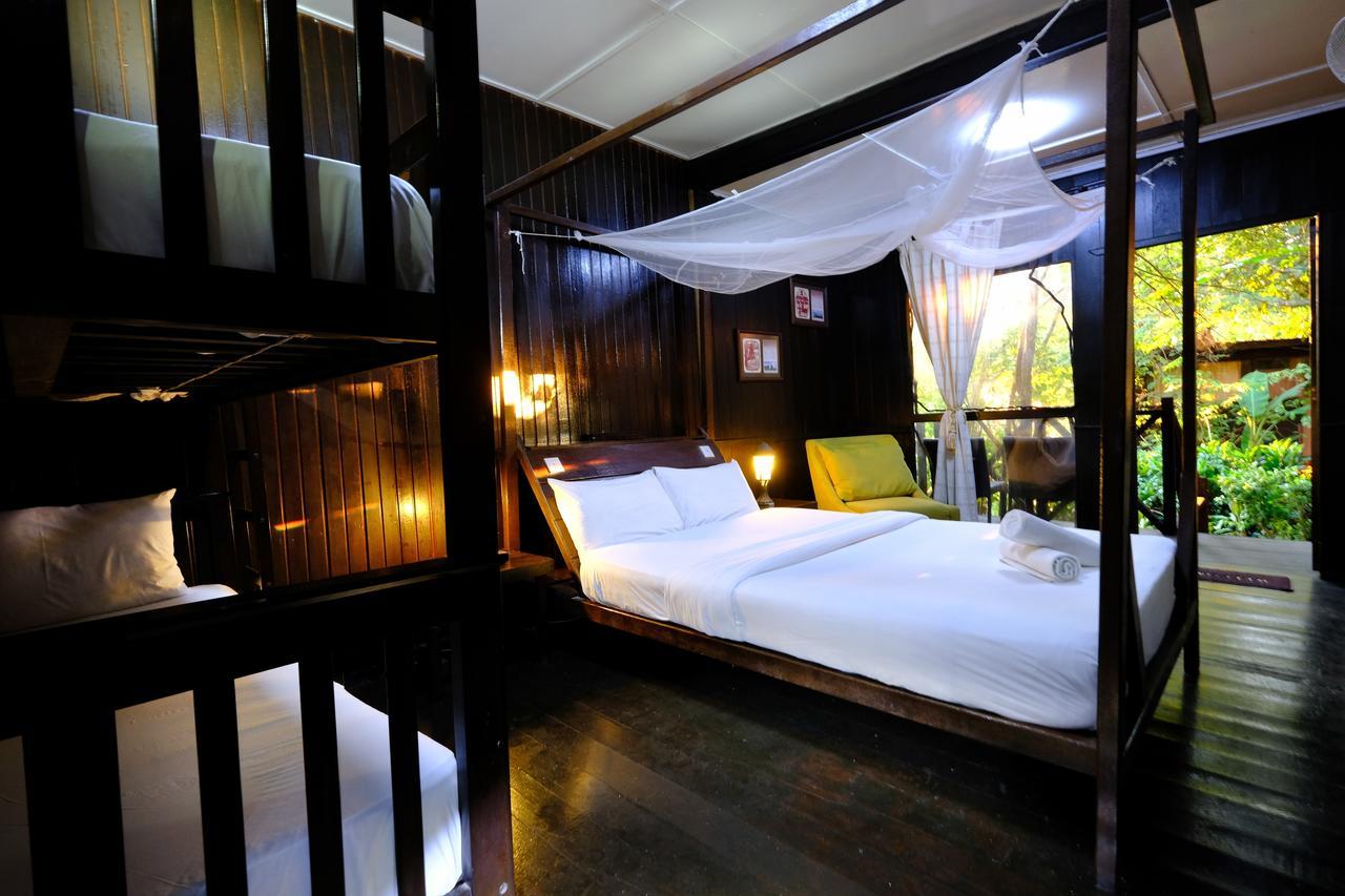 Melina Beach Resort Kampung Genting Exterior foto